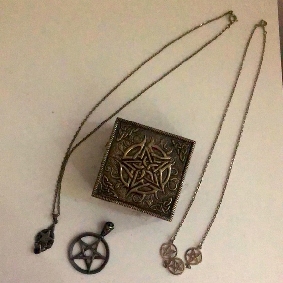 Vintage Pentacle jewellery bundle with pentagram box - Picture 2 of 11
